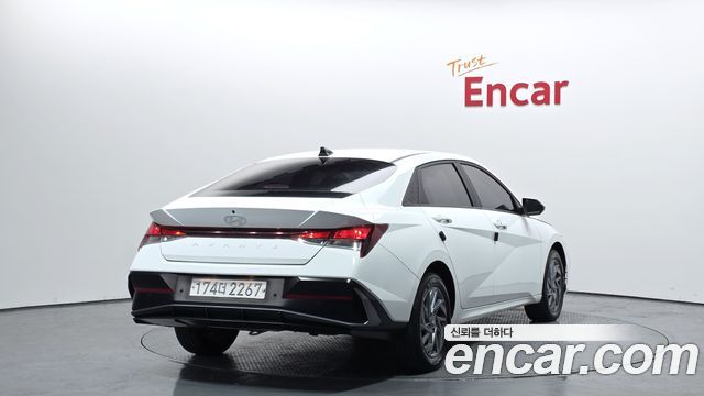2024 Hyundai AVANTE 1.6, photograph 11