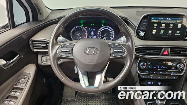 Hyundai Santafe Diesel 2.2 2WD — photo 1 of 16