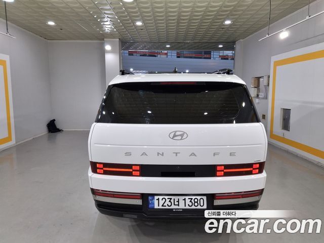 Hyundai Santafe Gasoline 2.5T 4WD — photo 1 of 20