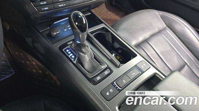 Hyundai Genesis G330 Modern AWD — photo 1 of 20