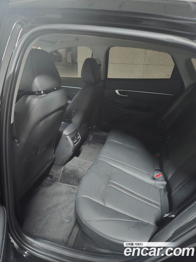 Hyundai Sonata Exclusive — photo 1 of 8