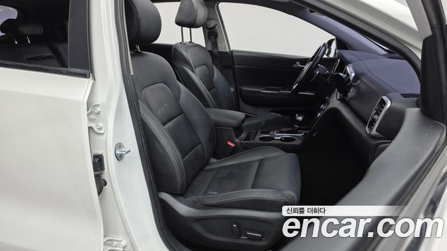 Kia Sportage Diesel 2.0 2WD — photo 1 of 20