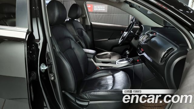 Kia Sportage Diesel 2WD Prestige — photo 1 of 20