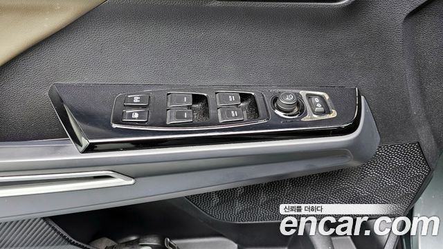 KG_Mobility_Ssangyong Torres Gasoline 1.5 2WD — photo 1 of 20