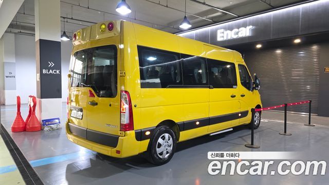 2019 Renault-KoreaSamsung Master School Bus, photograph 2