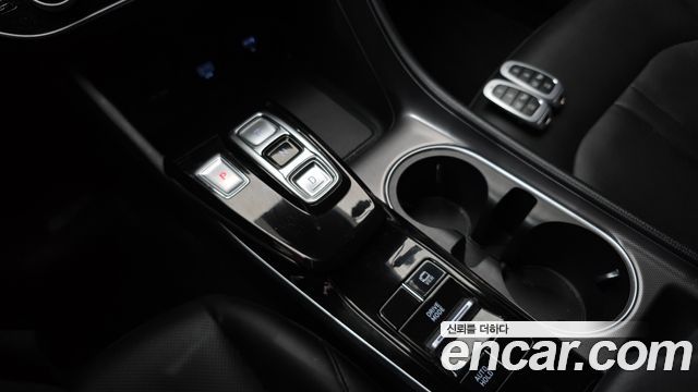 Hyundai Sonata Modern — photo 1 of 20