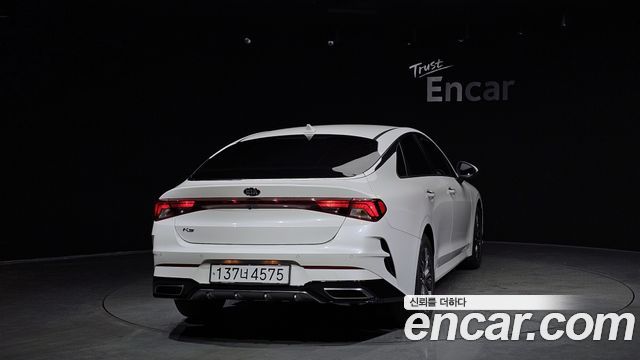 Kia K5 2.0 — photo 1 of 20