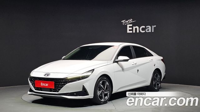 Hyundai AVANTE 1.6 — photo 1 of 20