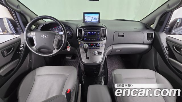 Hyundai Starex 4WD Camping car — photo 1 of 20