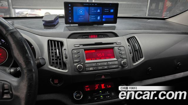 2011 Kia Sportage Diesel 2WD TLX, photograph 8