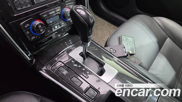 Renault-KoreaSamsung SM7 LPLI 2.0 LPe Taxi — photo 1 of 20