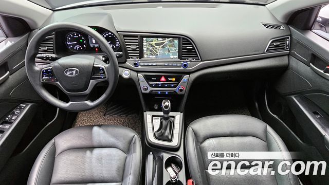 Hyundai AVANTE 1.6 GDI Value Plus — photo 1 of 31
