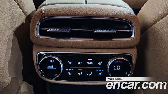 Genesis GV80 2.5T Gasoline AWD — photo 1 of 40