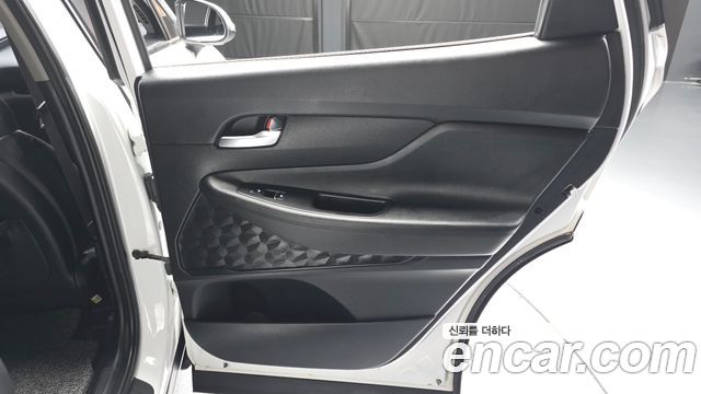 Hyundai Santafe Diesel 2.2 4WD — photo 1 of 31