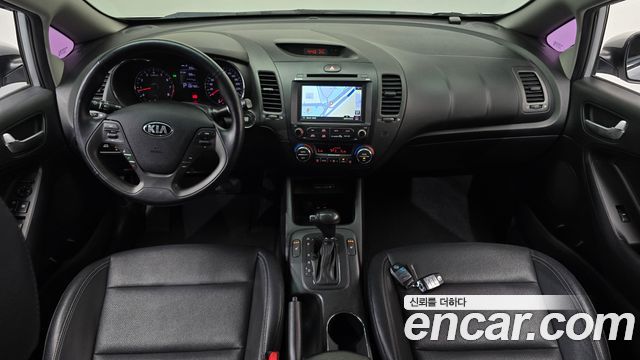 Kia K3 Luxury — photo 1 of 20