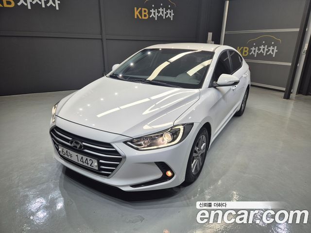 Hyundai AVANTE 1.6 GDI Smart — photo 1 of 20