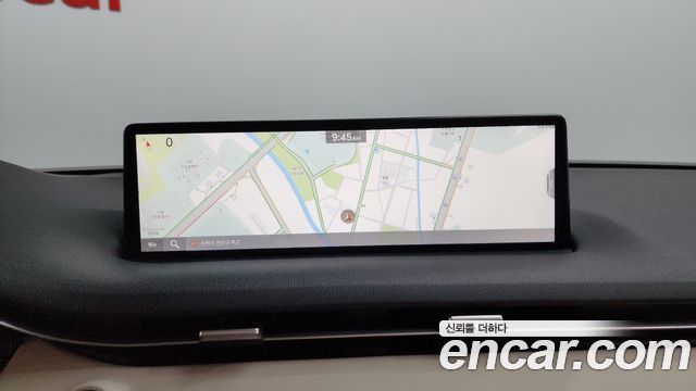 Genesis GV70 2.5T Gasoline AWD — photo 1 of 37