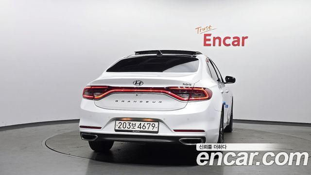Hyundai Grandeur Exclusive — photo 1 of 30