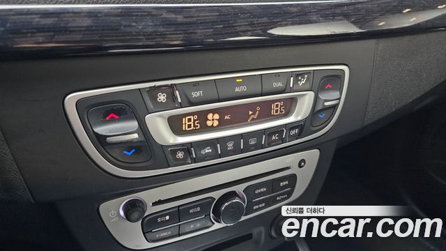 Renault-KoreaSamsung SM3 RE — photo 1 of 20