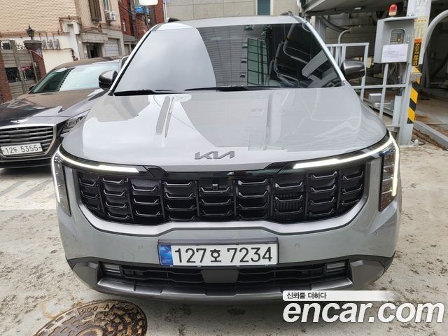 Kia Canival Hev 9 Seater X Line — photo 1 of 6