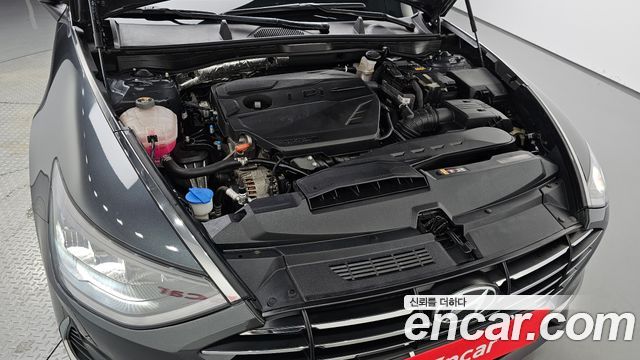 Hyundai Sonata 2.0 LPG — photo 1 of 30