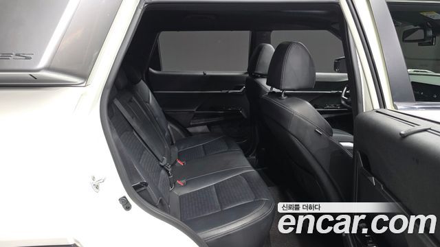 KG_Mobility_Ssangyong Torres Gasoline 1.5 4WD — photo 1 of 33