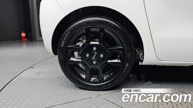 Kia RAY Gravity — photo 1 of 31