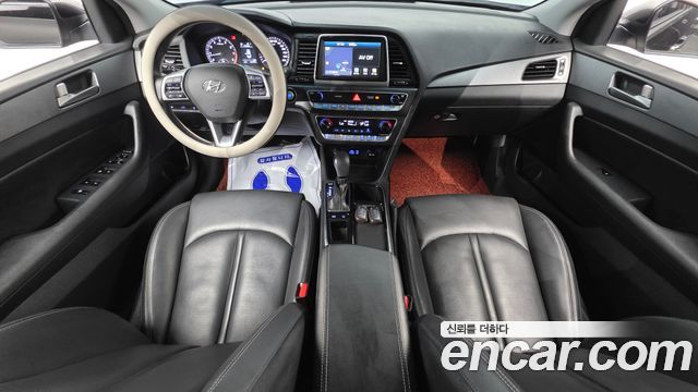 Hyundai Sonata 2.0 Smart Spicial — photo 1 of 30
