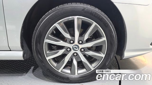 Renault-KoreaSamsung SM5  LPLi Texi tental car DLX — photo 1 of 31