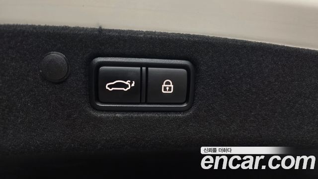 Hyundai Grandeur 3.0 LPi — photo 1 of 33