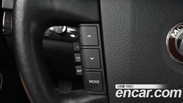 Kia Mohave 4WD KV 300 — photo 1 of 33