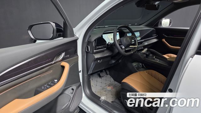 Renault-KoreaSamsung Filante 1.5 E-Tech Iconic 2WD — photo 1 of 20