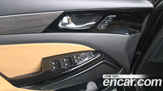 Kia K7 Noblesse — photo 1 of 34
