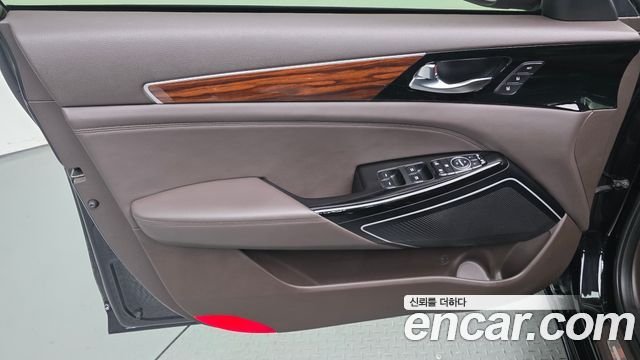 Kia K7 2.4 GDI Prestige — photo 1 of 33