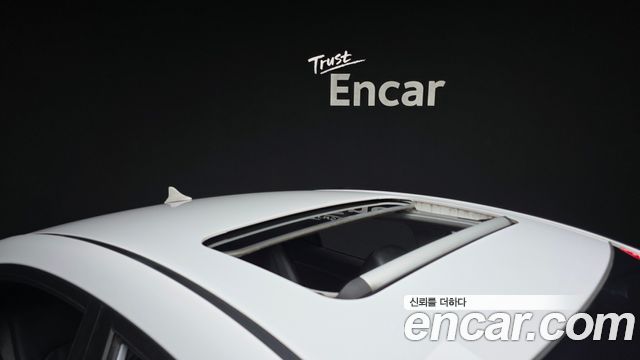 Hyundai AVANTE 1.6 e-VGT SMART — photo 1 of 30