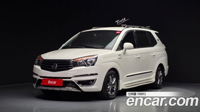 KG_Mobility_Ssangyong KORANDO 4WD TX 9-seater — photo 1 of 31