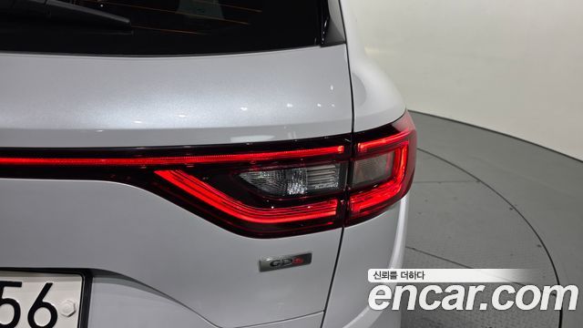 Renault-KoreaSamsung QM6 2.0 GDe Bold Edition — photo 1 of 30