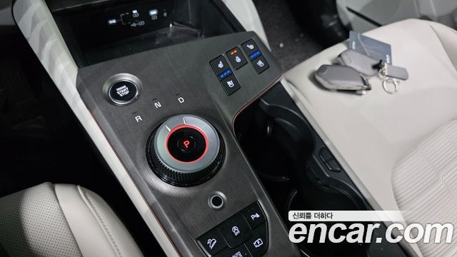 Kia Sportage Gasoline 1.6 Turbo 4WD — photo 1 of 34