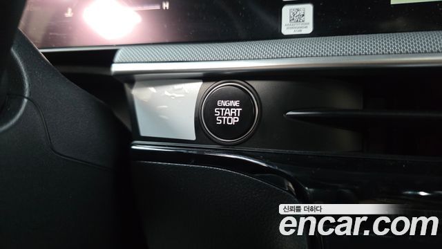 Kia K5 2.0 — photo 1 of 30