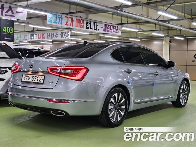 Kia K7 700h Prestige — photo 1 of 20