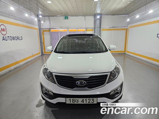 Kia Sportage Diesel 2WD TLX — photo 1 of 18