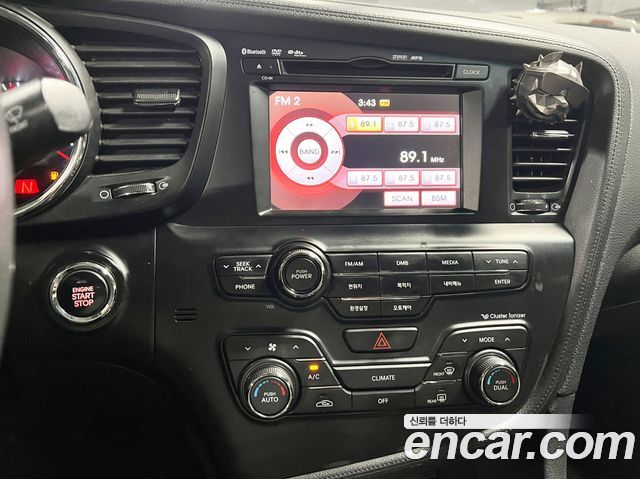 Kia K5 2.0 Luxury — photo 1 of 20
