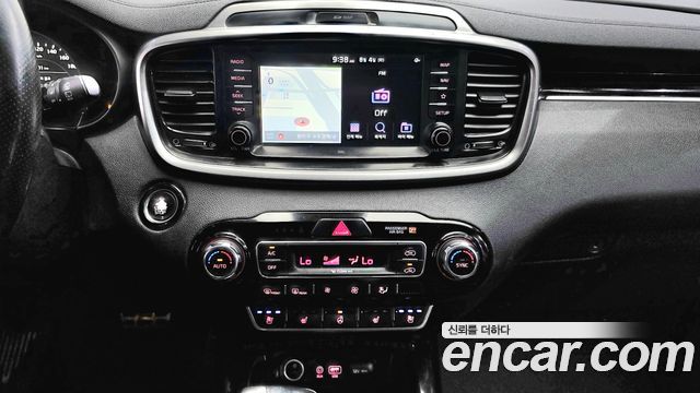 Kia Sorento Diesel 2.2 2WD — photo 1 of 20