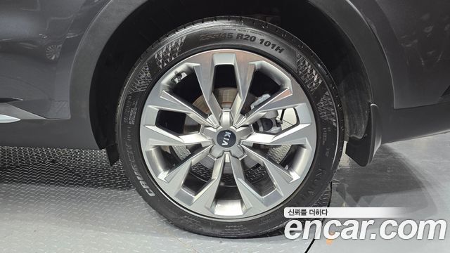 Kia Sorento Gasoline 2.5T 2WD — photo 1 of 31