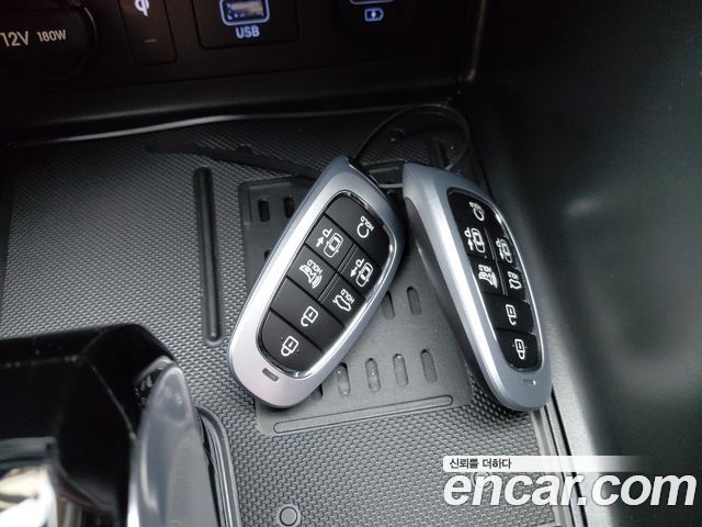 Hyundai Sonata 1.6 Turbo — photo 1 of 30