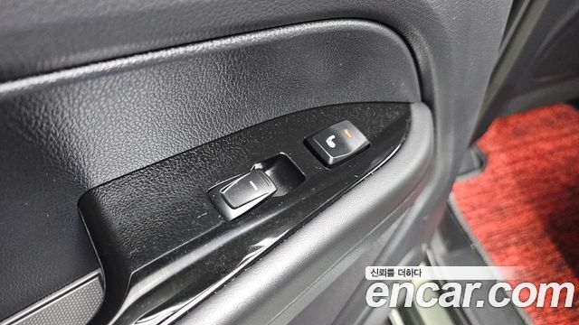 KG_Mobility_Ssangyong Rexton Diesel 2.2 4WD — photo 1 of 20