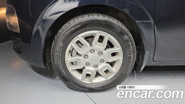 Hyundai Staria 4WD Tourer 9-Seater