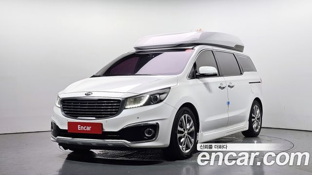 Kia Canival 9-seater Hi-Limousine — photo 1 of 20