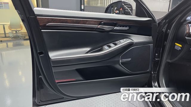 2017 Genesis EQ900 3.8 GDI, photograph 4