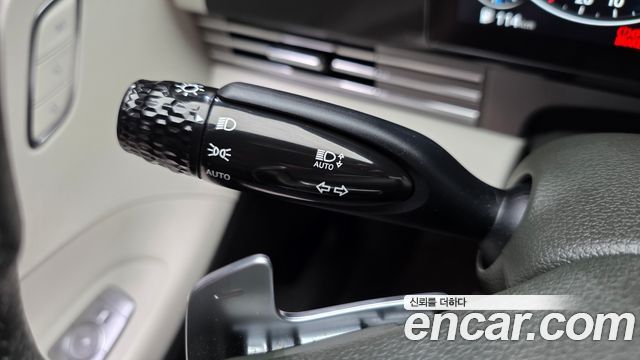 Hyundai Grandeur 2.5 — photo 1 of 33